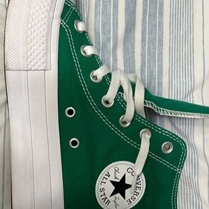 Like New! Worn Once..platform converse